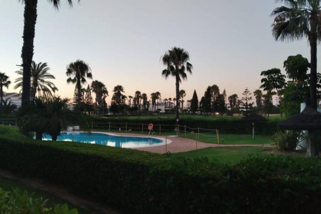 Apartamento En Playa Del Infante Rota Kültér fotó