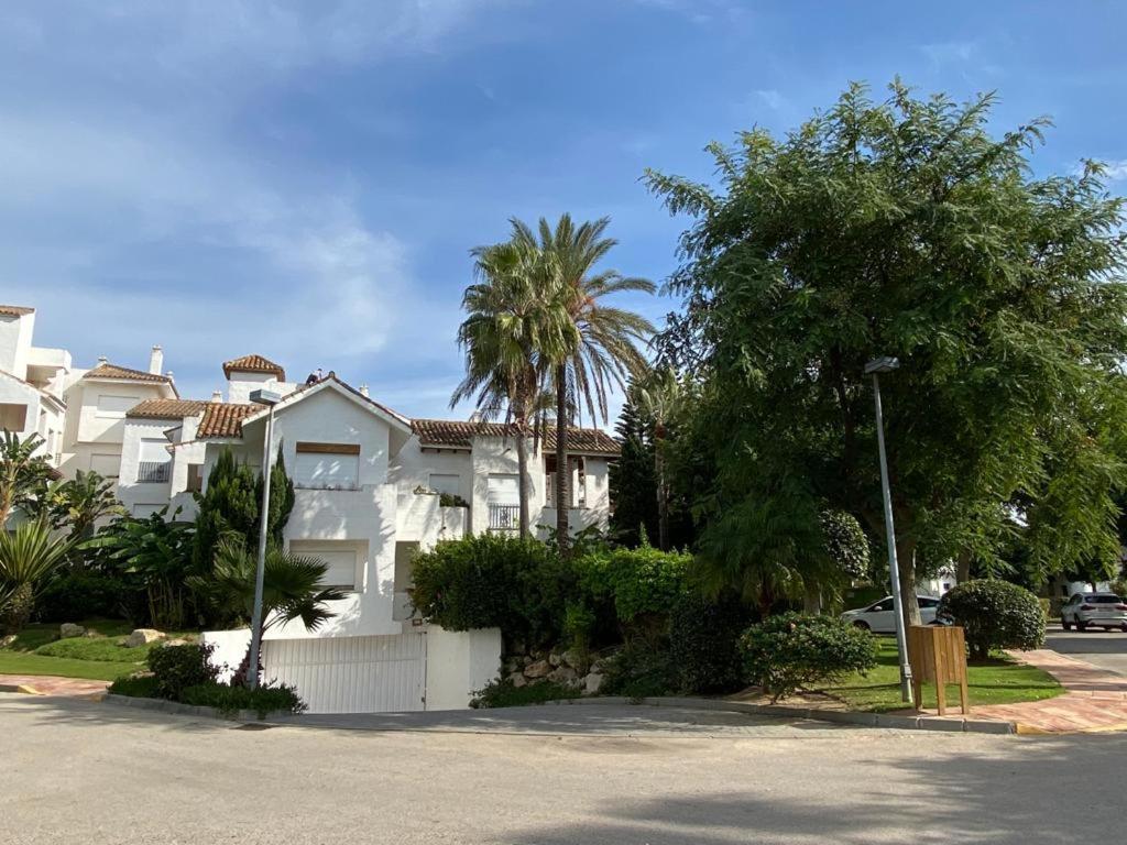 Apartamento En Playa Del Infante Rota Kültér fotó