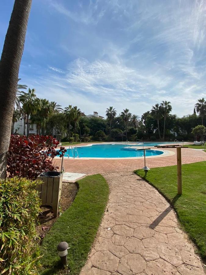 Apartamento En Playa Del Infante Rota Kültér fotó