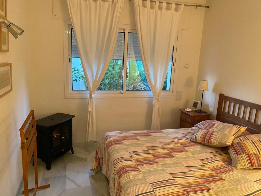 Apartamento En Playa Del Infante Rota Kültér fotó